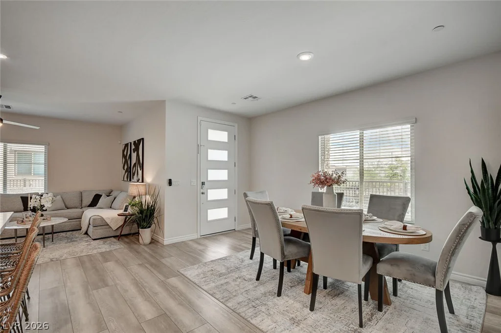 600 Carriage Hill, Las Vegas, NV 89138