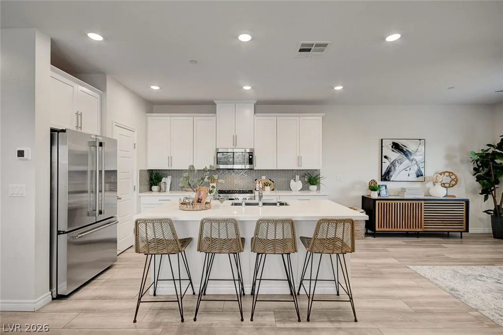 600 Carriage Hill, Las Vegas, NV 89138