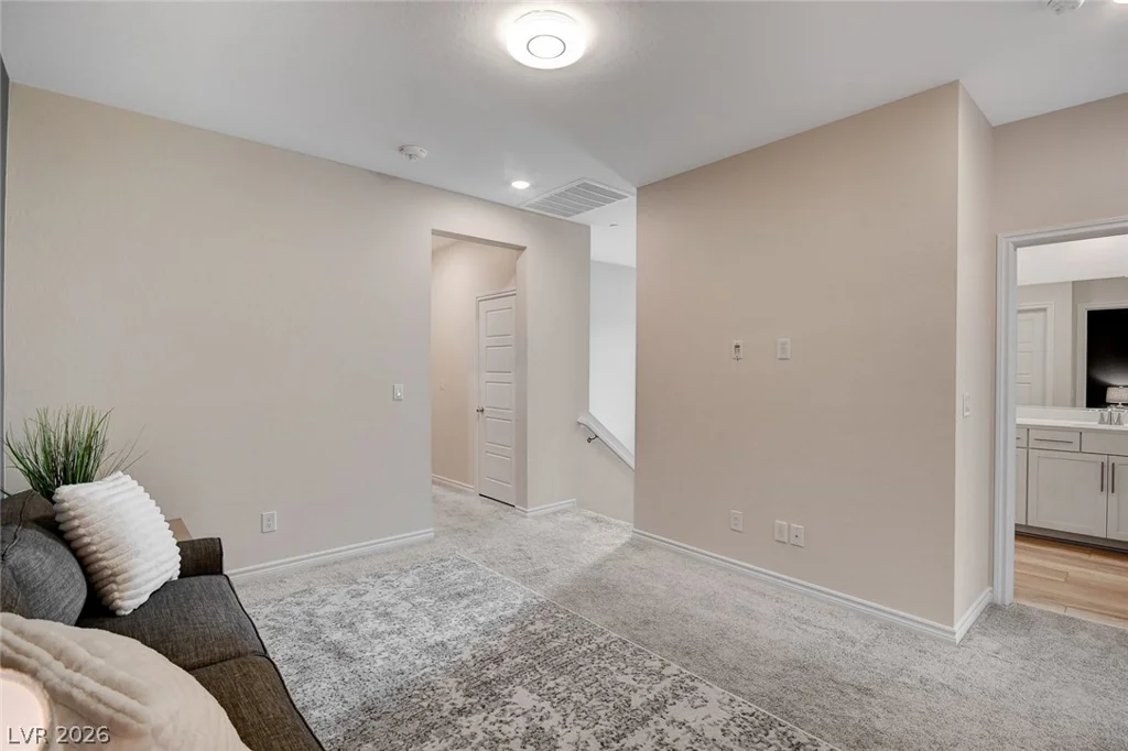 600 Carriage Hill, Las Vegas, NV 89138
