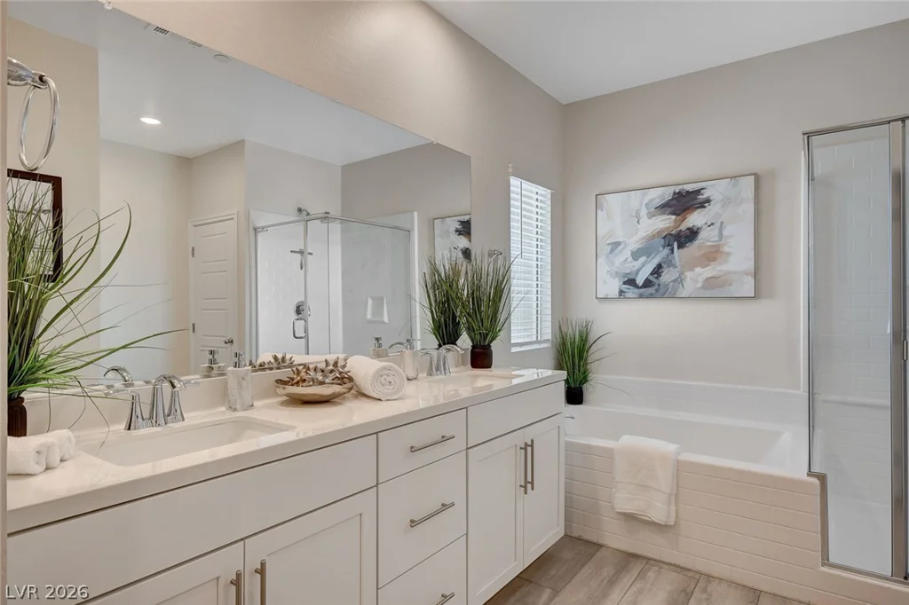 600 Carriage Hill, Las Vegas, NV 89138