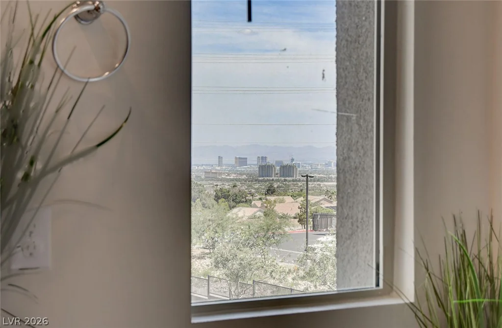 600 Carriage Hill, Las Vegas, NV 89138