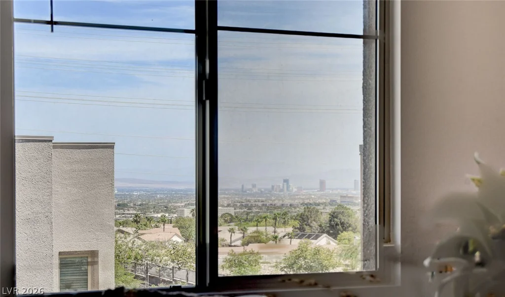 600 Carriage Hill, Las Vegas, NV 89138