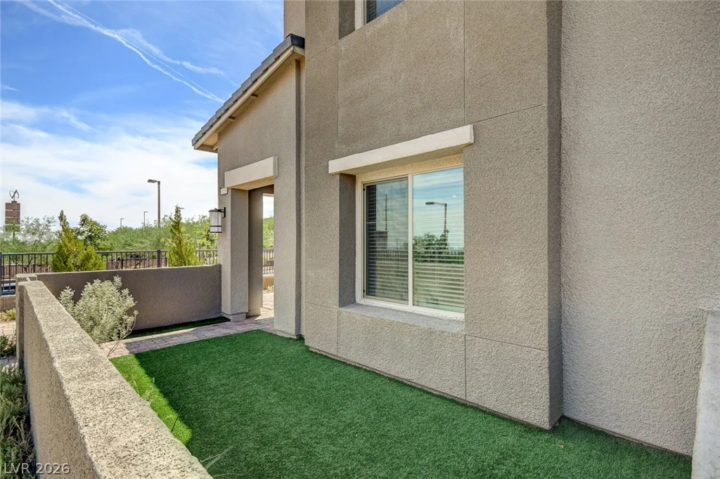 600 Carriage Hill, Las Vegas, NV 89138