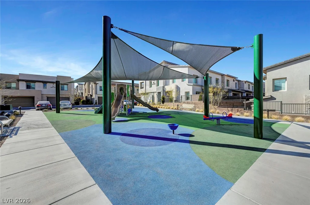 600 Carriage Hill, Las Vegas, NV 89138