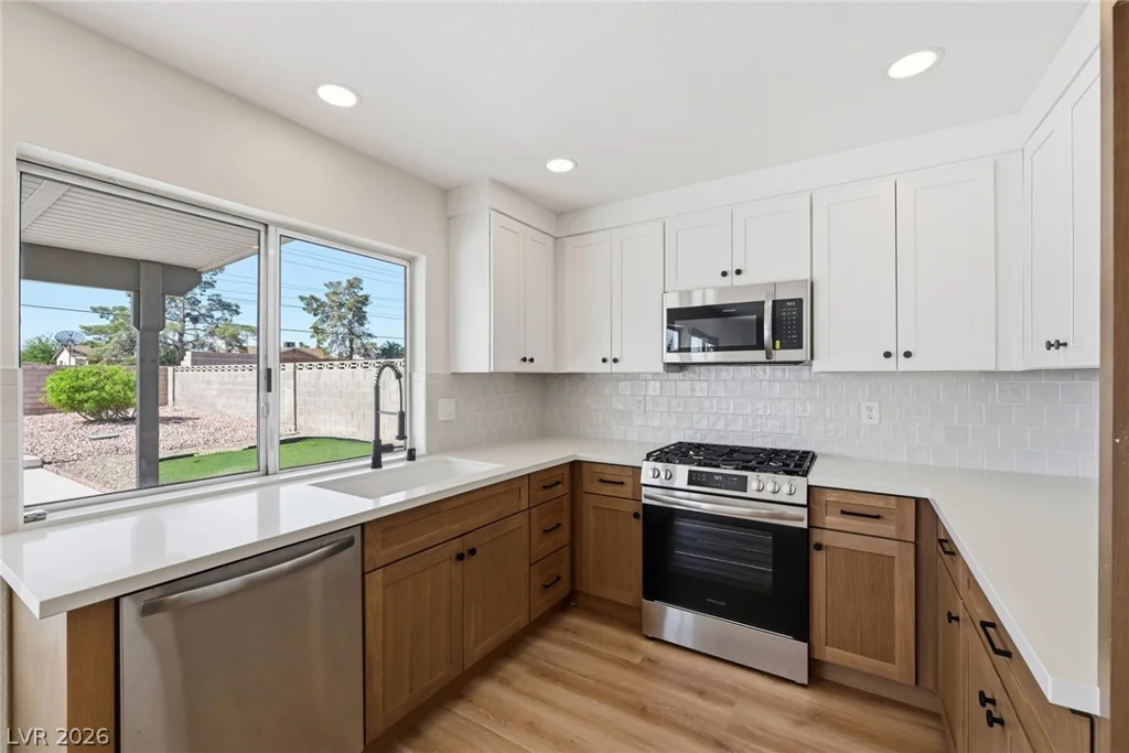 7275 Bridgeview, Las Vegas, NV 89147