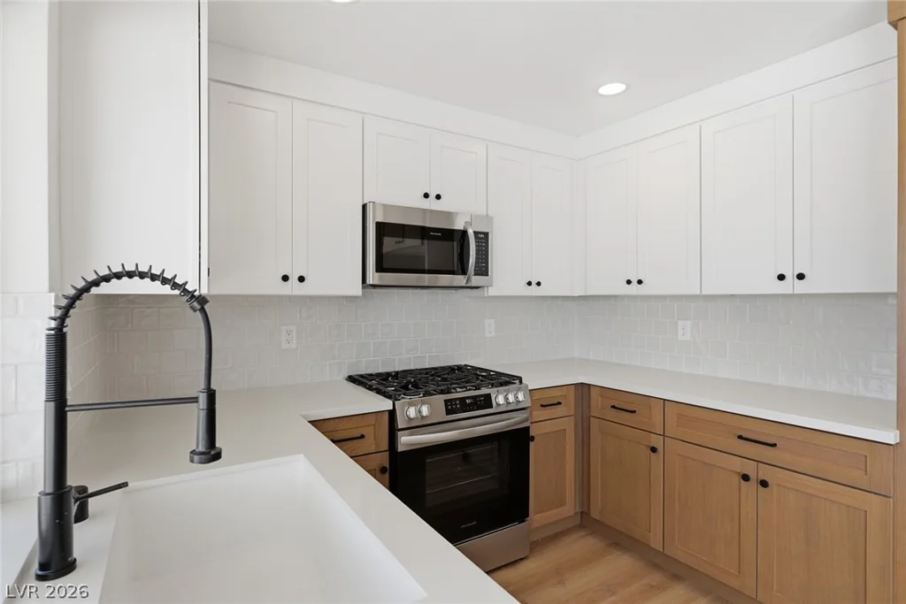 7275 Bridgeview, Las Vegas, NV 89147