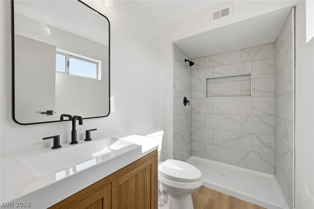 7275 Bridgeview, Las Vegas, NV 89147