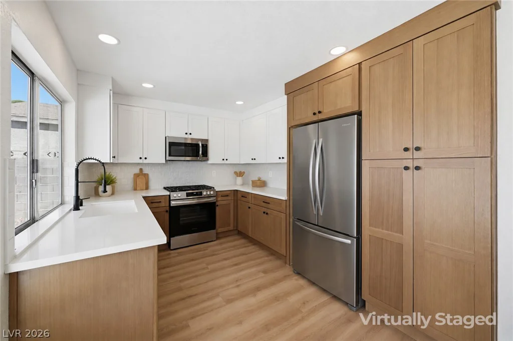 7275 Bridgeview, Las Vegas, NV 89147