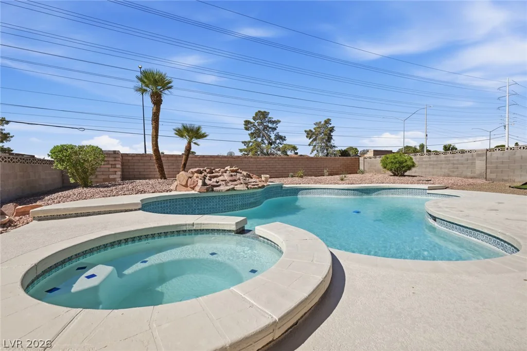 7275 Bridgeview, Las Vegas, NV 89147