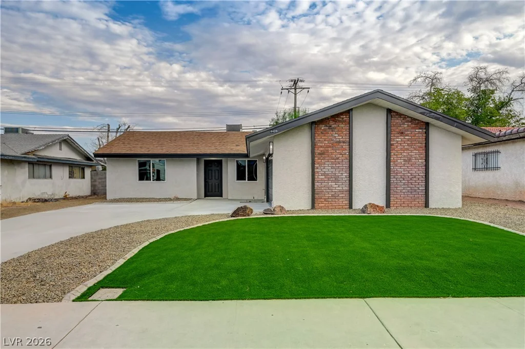 4409 Saint Andrews, Las Vegas, NV 89107