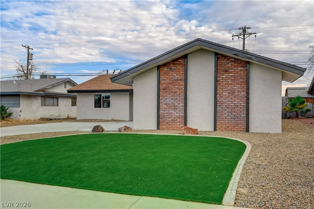 4409 Saint Andrews, Las Vegas, NV 89107
