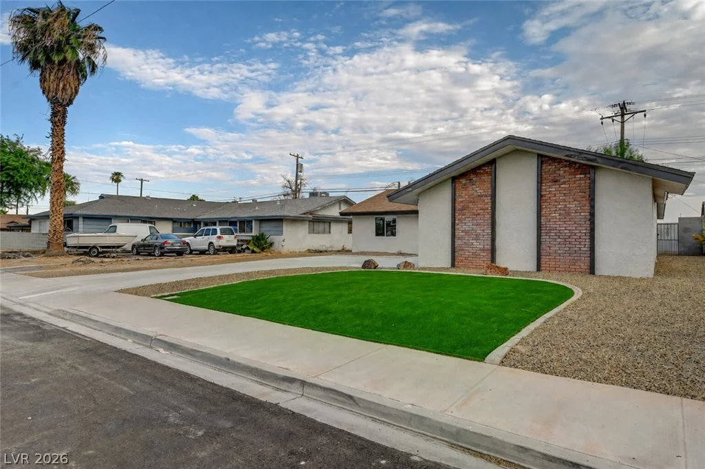 4409 Saint Andrews, Las Vegas, NV 89107