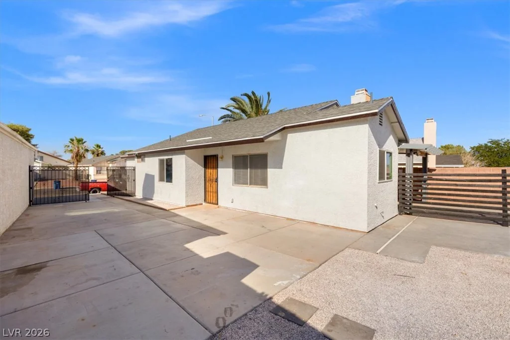 7311 Girard, Las Vegas, NV 89147