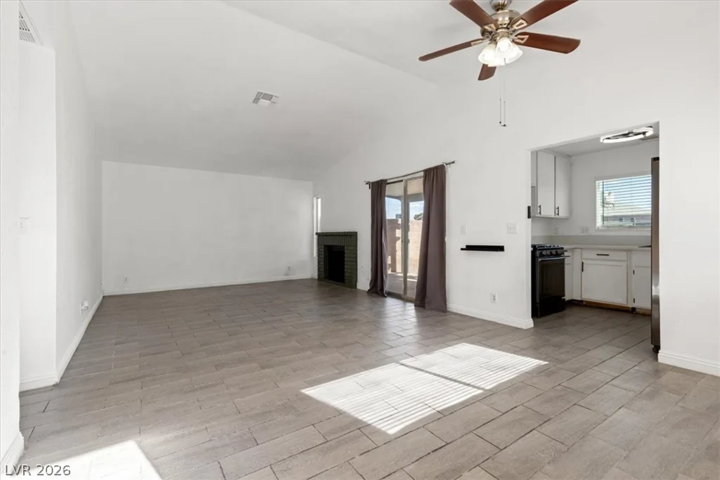 7311 Girard, Las Vegas, NV 89147