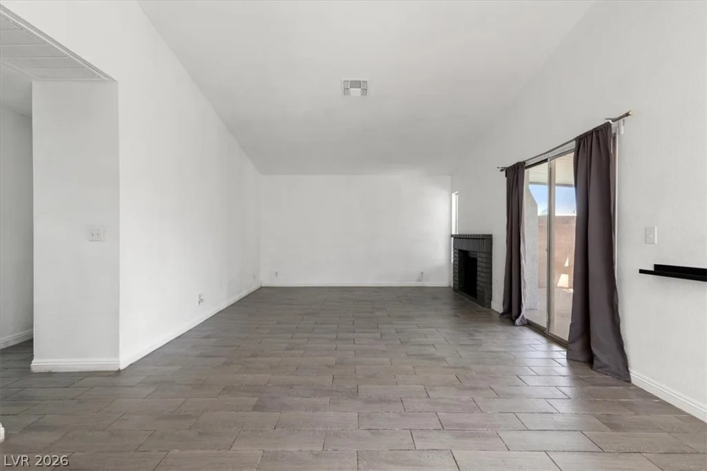 7311 Girard, Las Vegas, NV 89147