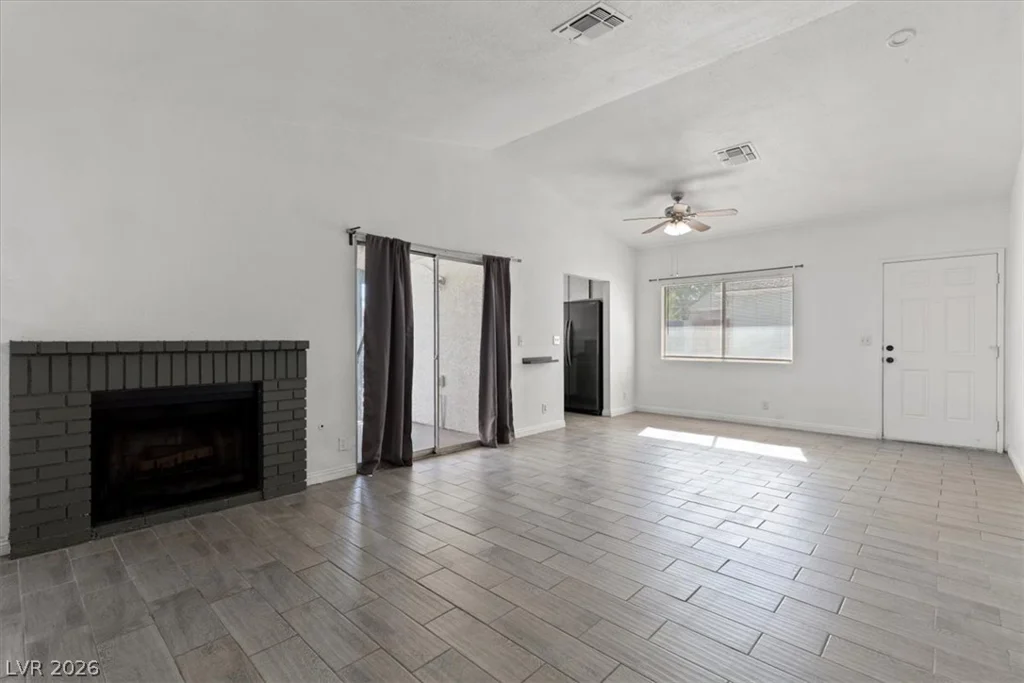 7311 Girard, Las Vegas, NV 89147