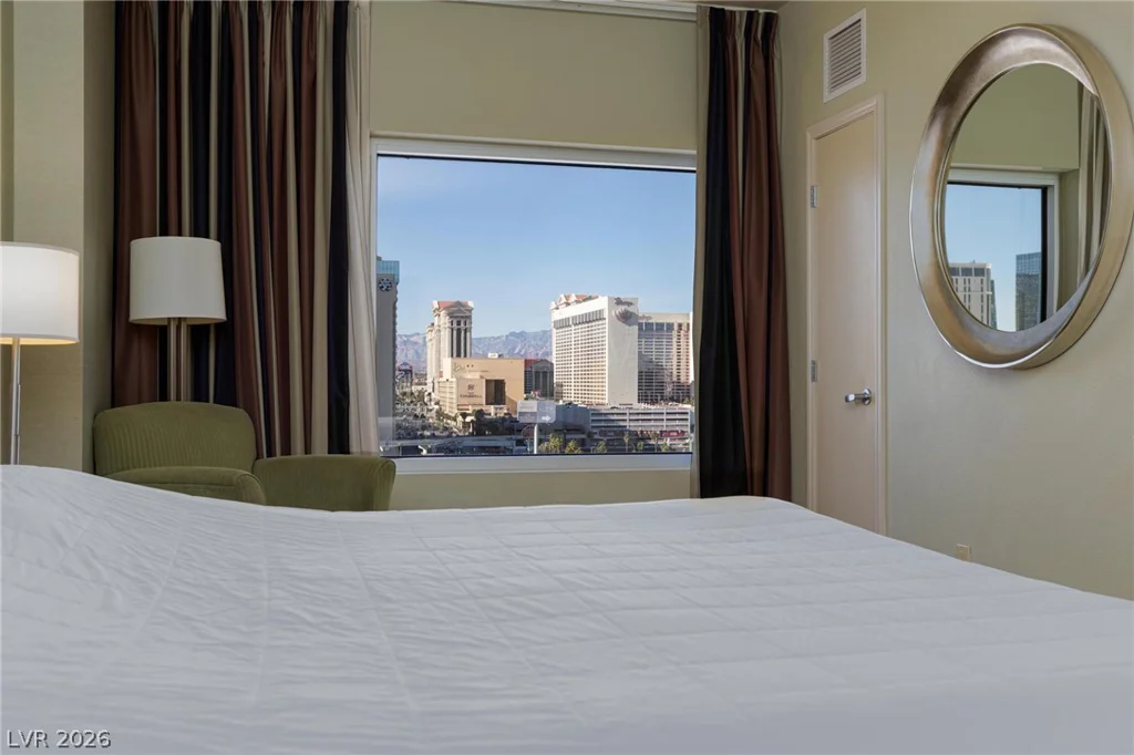 211 Flamingo, Las Vegas, NV 89169