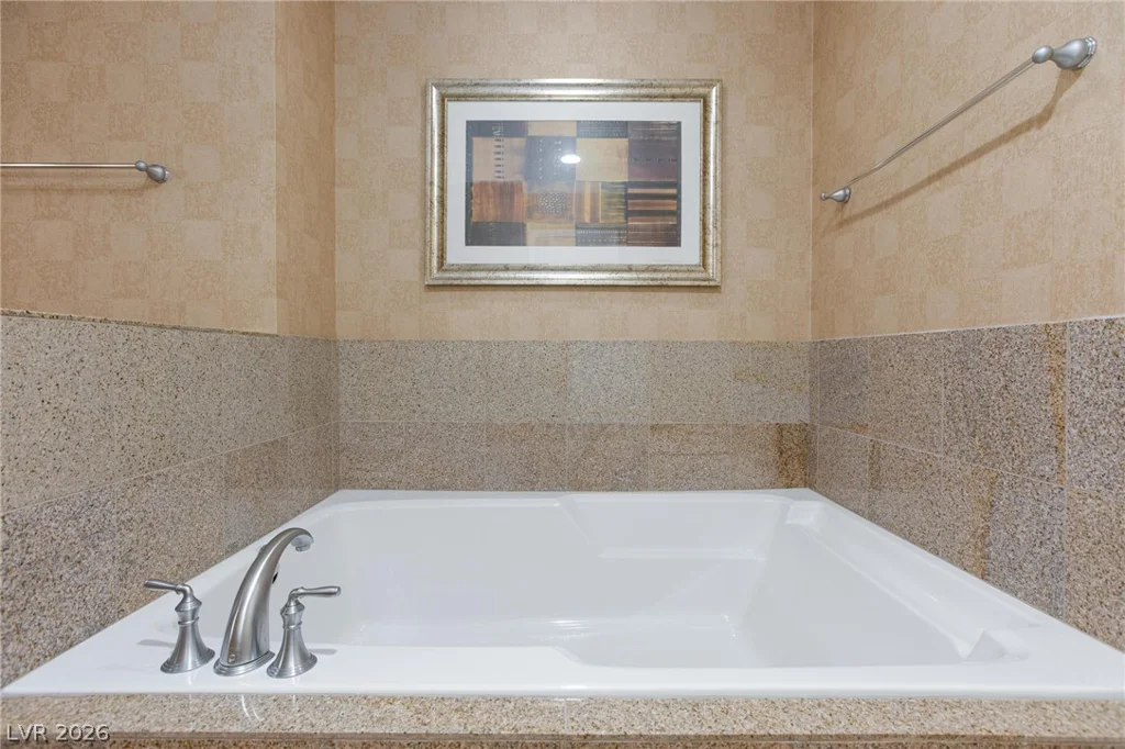 211 Flamingo, Las Vegas, NV 89169