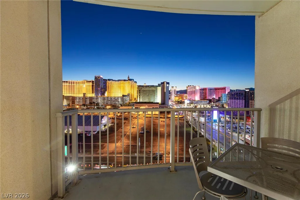 211 Flamingo, Las Vegas, NV 89169