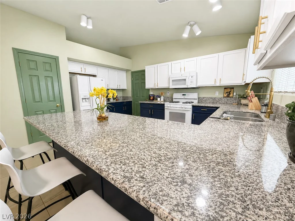 5698 Crowbush Cove, Las Vegas, NV 89122