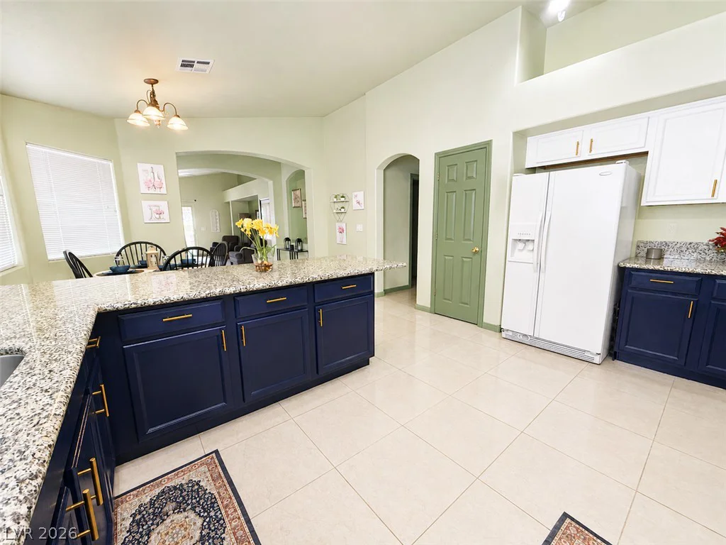 5698 Crowbush Cove, Las Vegas, NV 89122