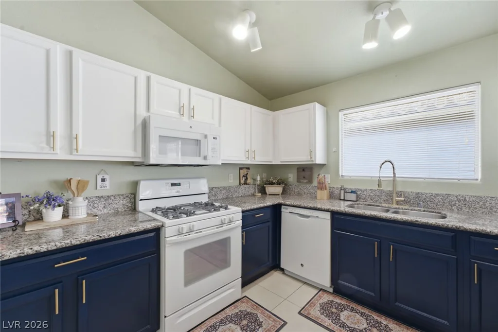 5698 Crowbush Cove, Las Vegas, NV 89122
