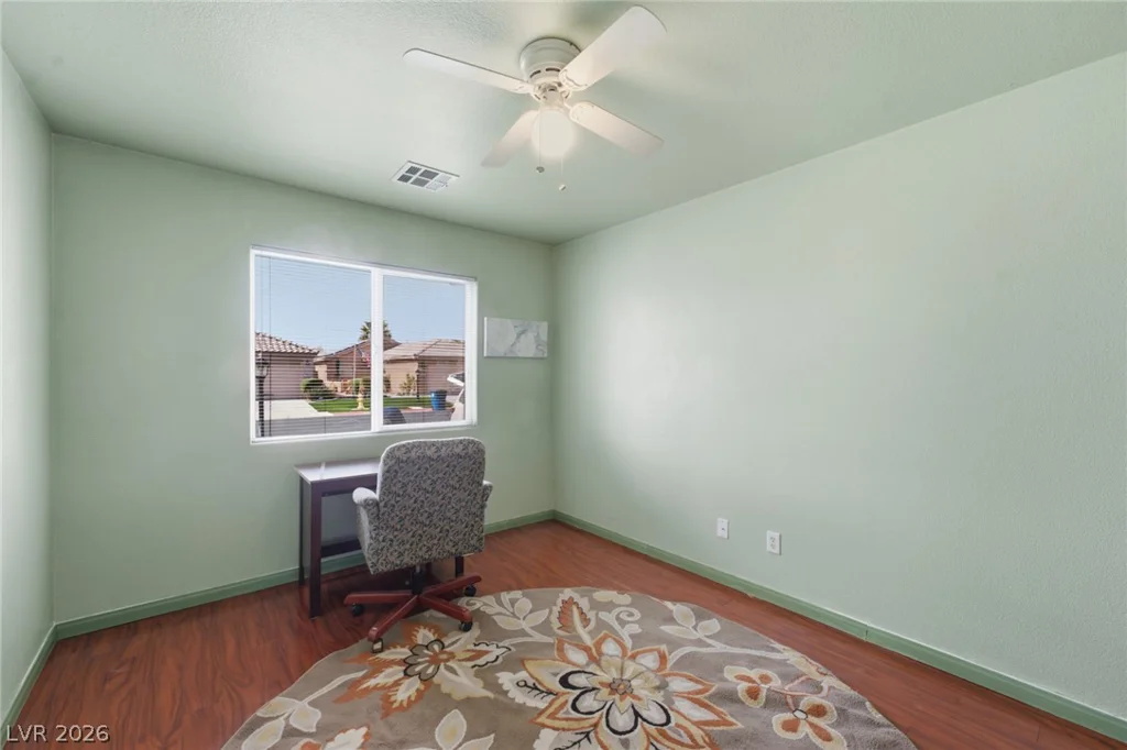 5698 Crowbush Cove, Las Vegas, NV 89122