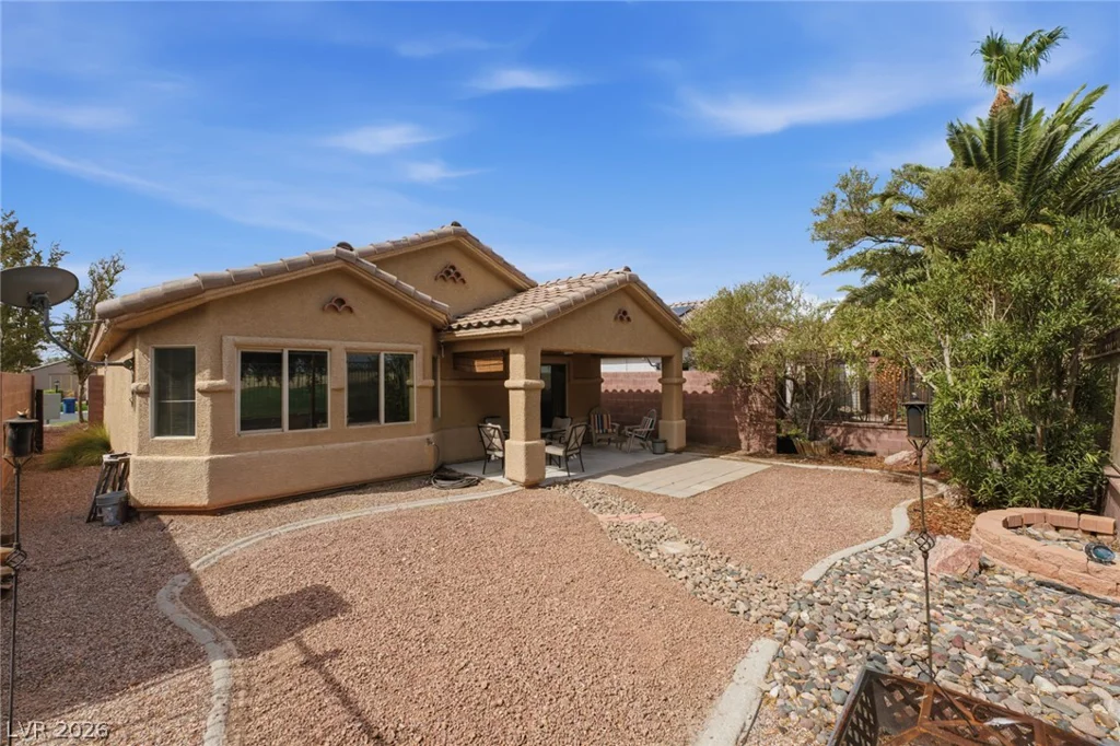 5698 Crowbush Cove, Las Vegas, NV 89122