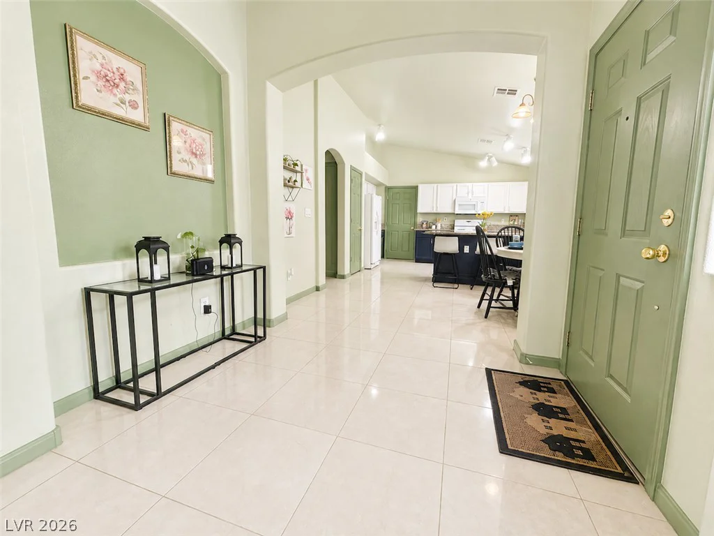 5698 Crowbush Cove, Las Vegas, NV 89122