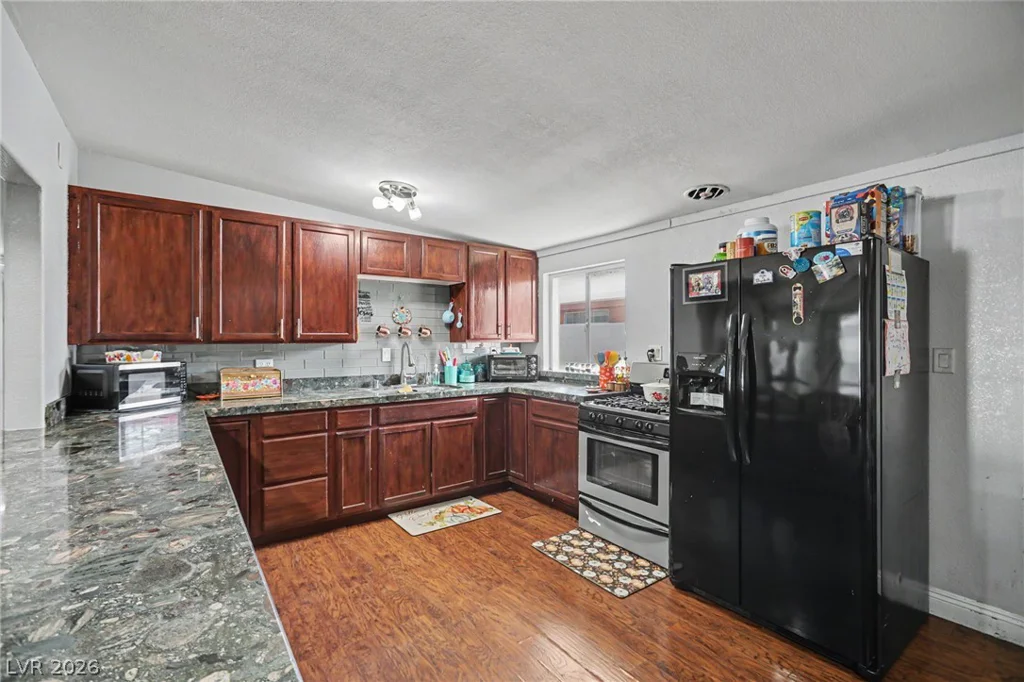 3215 Wright, North Las Vegas, NV 89030