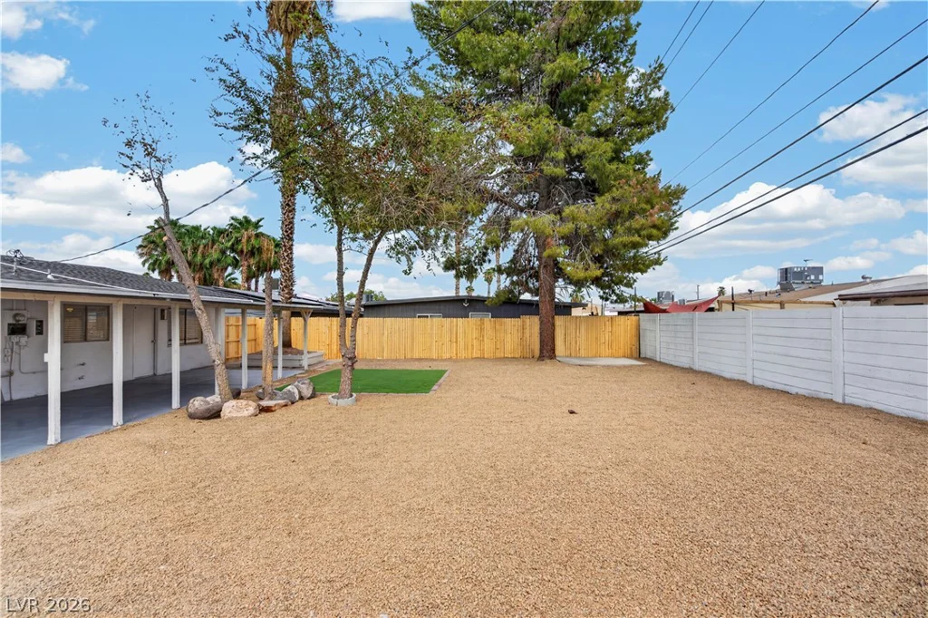 4289 Vegas Valley, Las Vegas, NV 89121