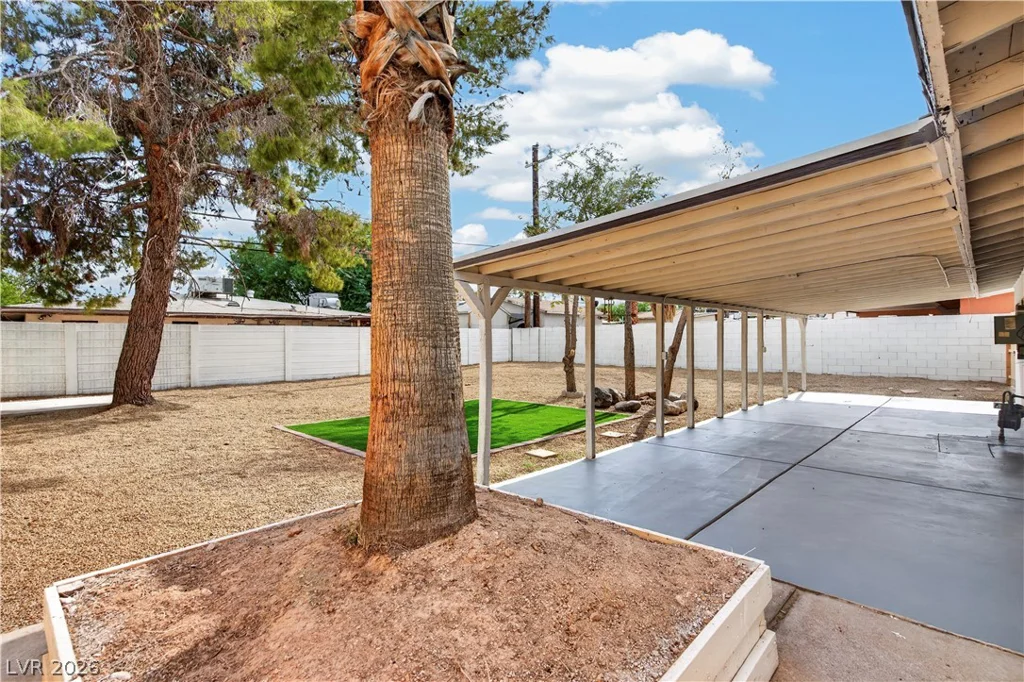 4289 Vegas Valley, Las Vegas, NV 89121