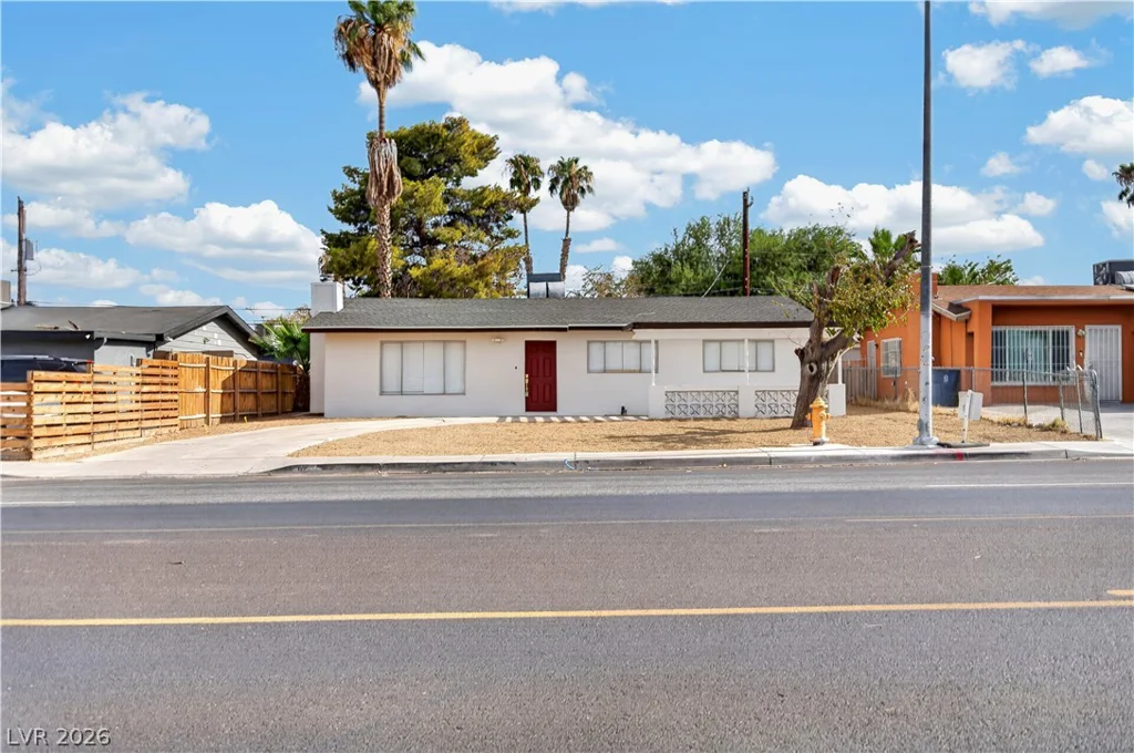 4289 Vegas Valley, Las Vegas, NV 89121