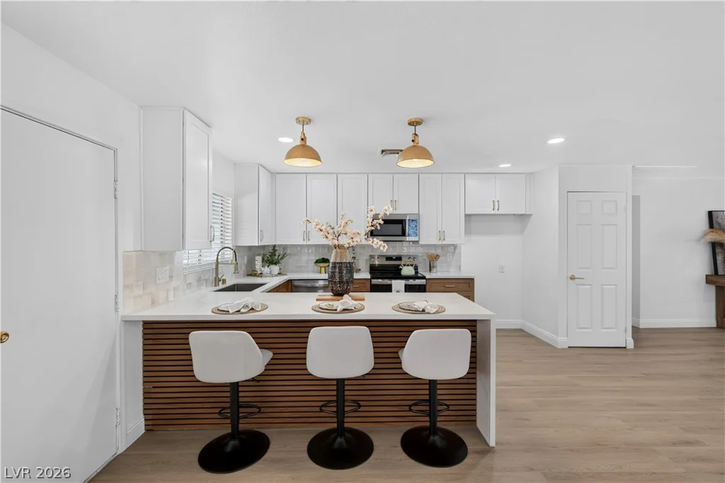 4289 Vegas Valley, Las Vegas, NV 89121