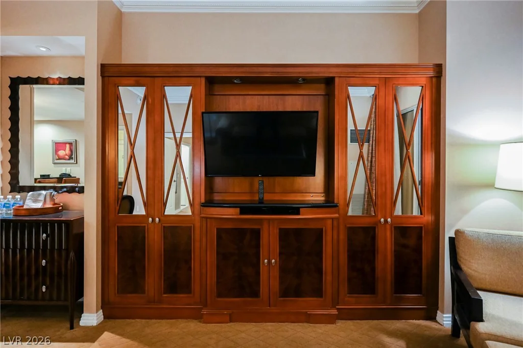 145 HARMON, Las Vegas, NV 89109