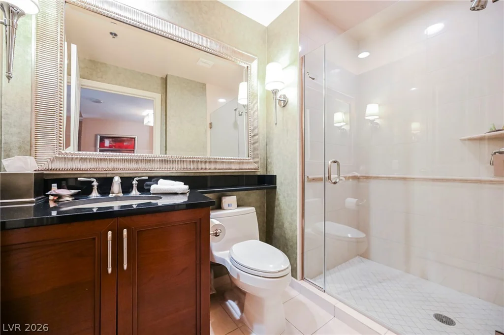 145 HARMON, Las Vegas, NV 89109