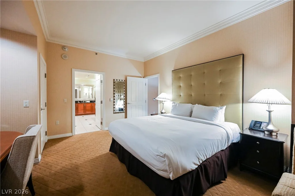 145 HARMON, Las Vegas, NV 89109
