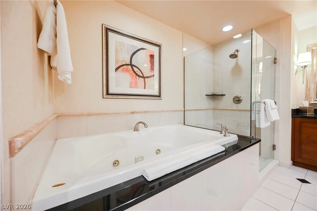145 HARMON, Las Vegas, NV 89109