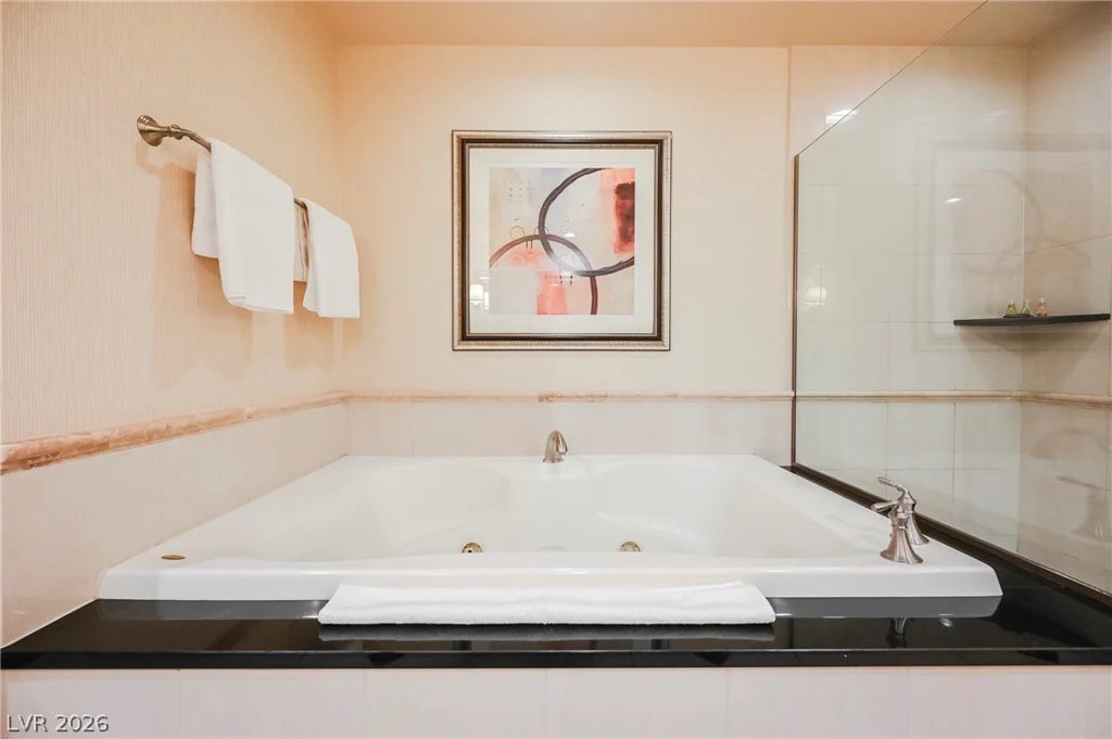 145 HARMON, Las Vegas, NV 89109
