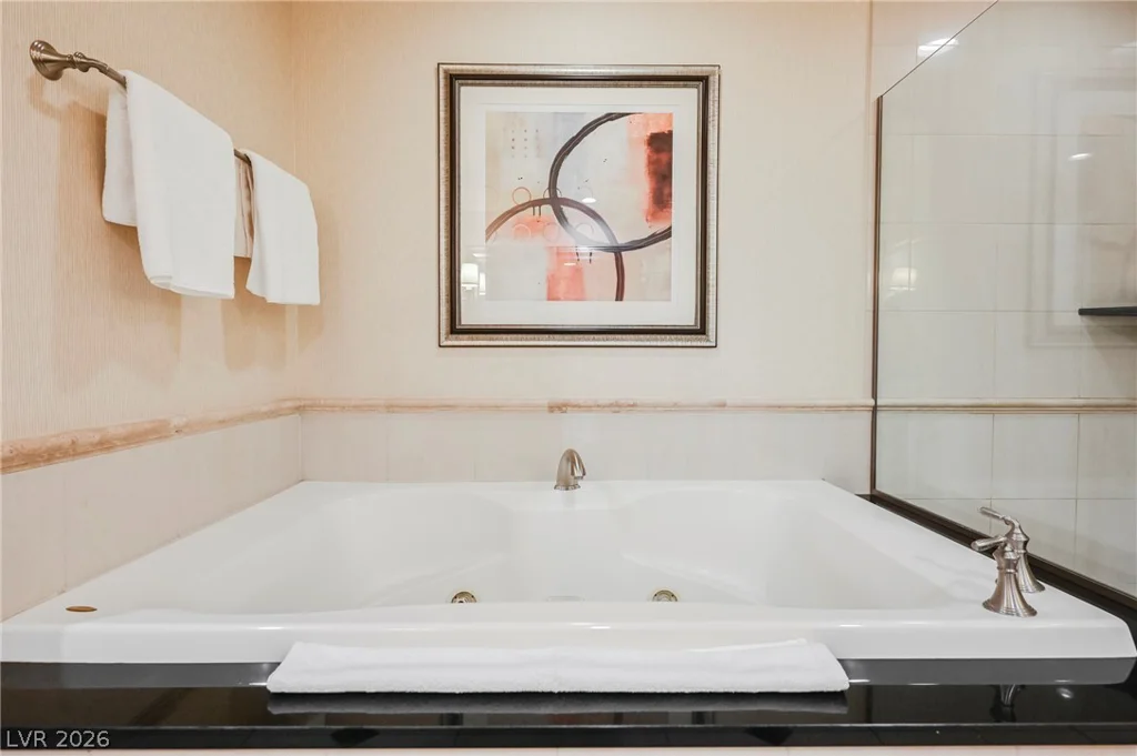 145 HARMON, Las Vegas, NV 89109