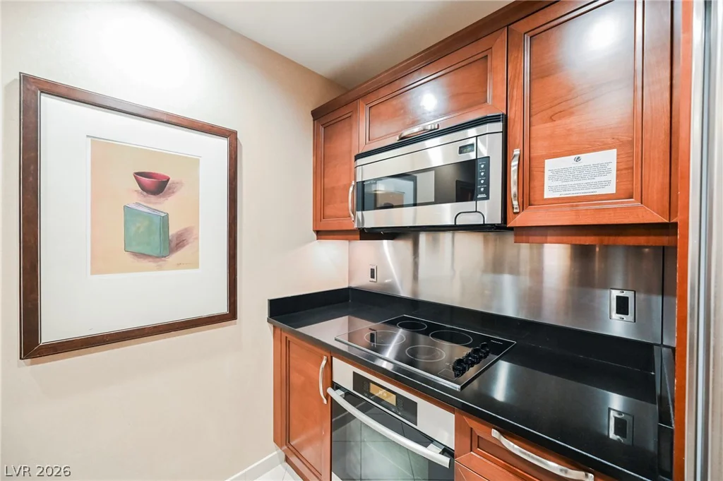 145 HARMON, Las Vegas, NV 89109