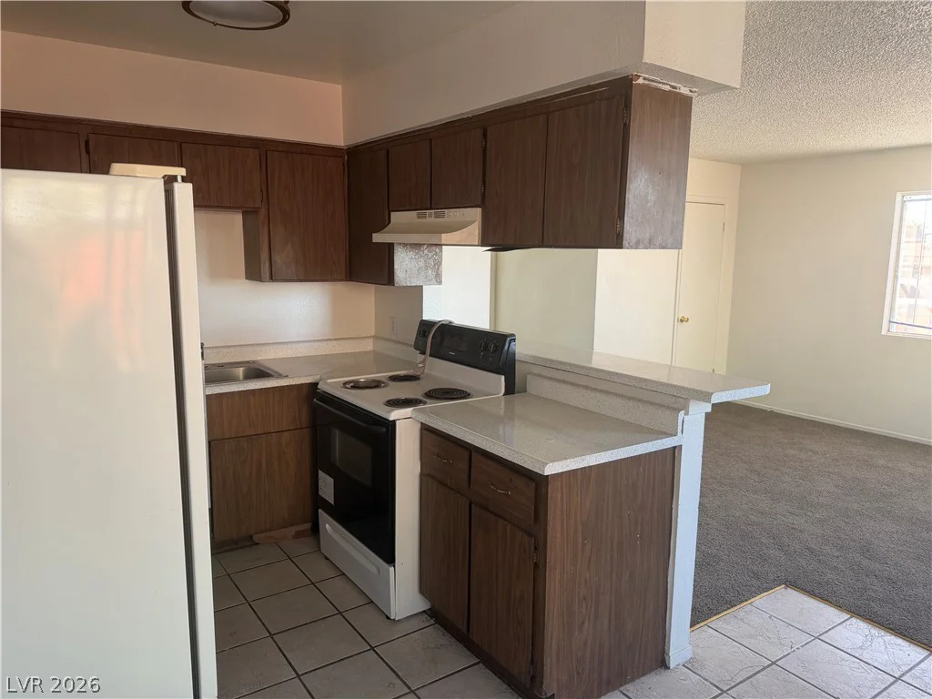 2728 Haddock, North Las Vegas, NV 89030