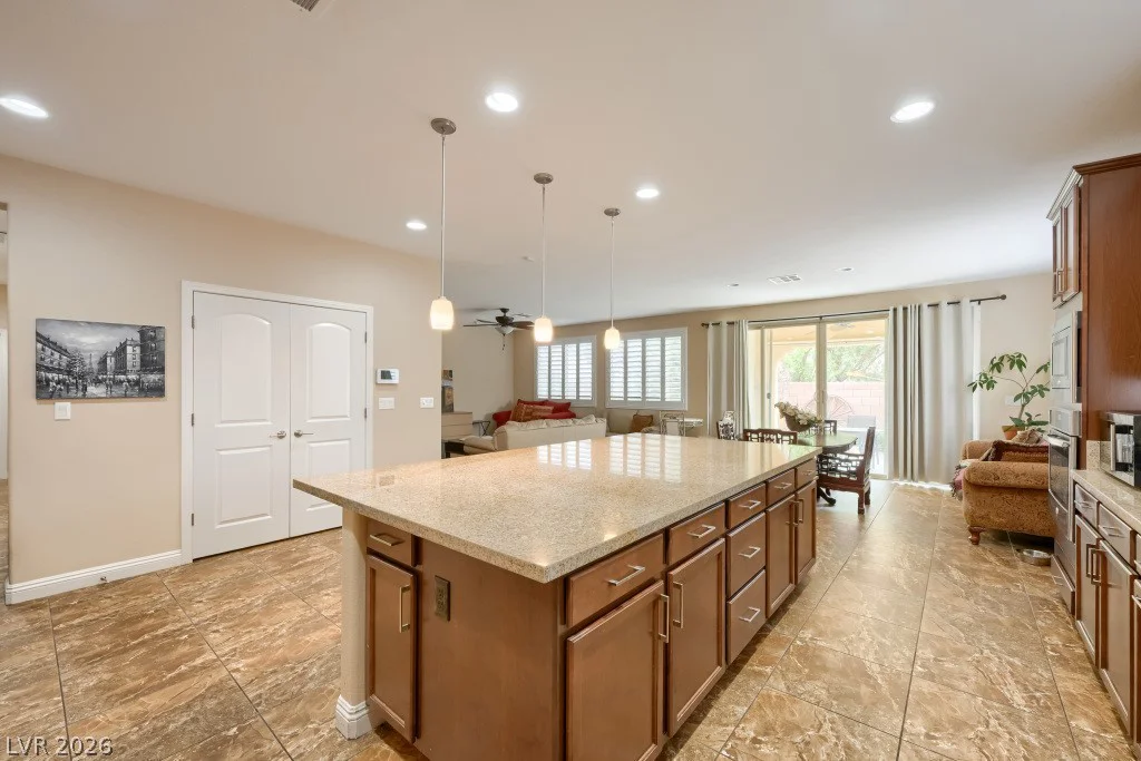 6636 Chelton Oaks, North Las Vegas, NV 89084