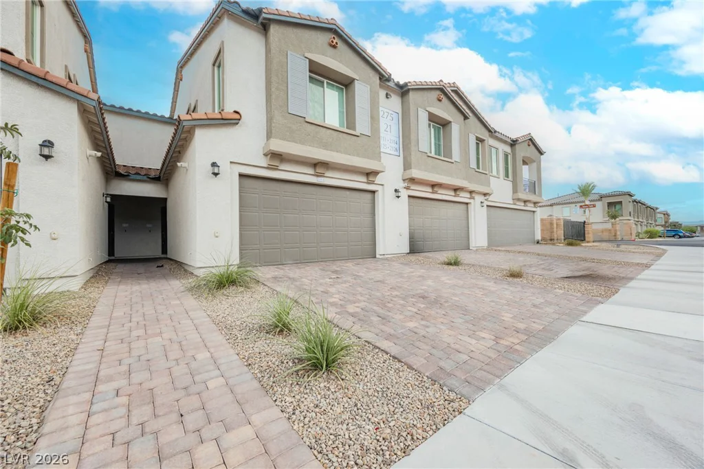 275 Callen Falls, Henderson, NV 89011