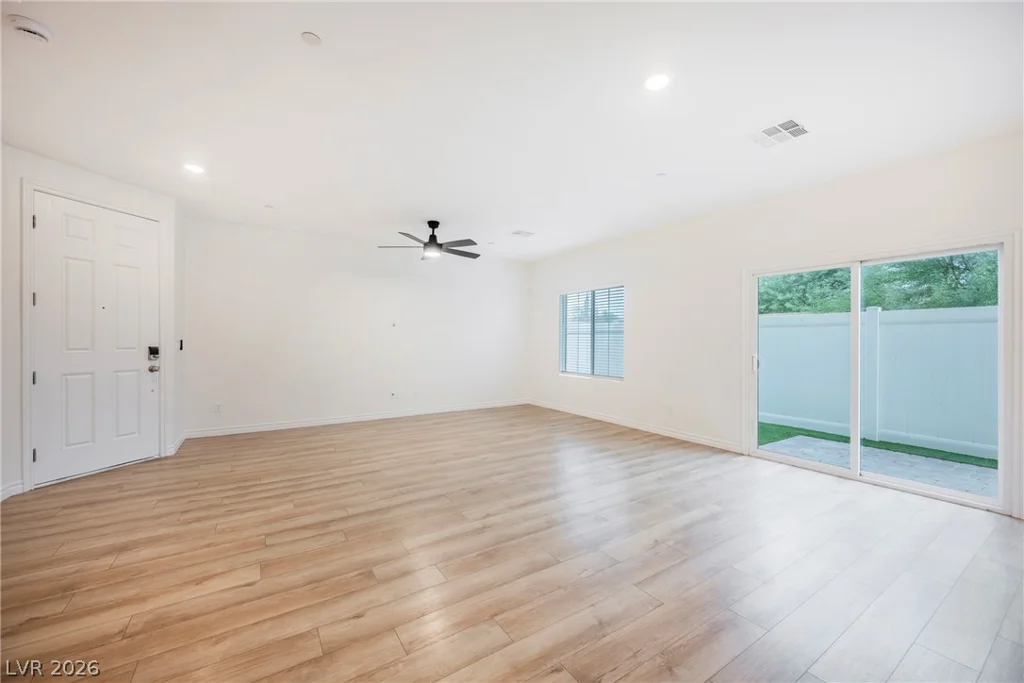 275 Callen Falls, Henderson, NV 89011