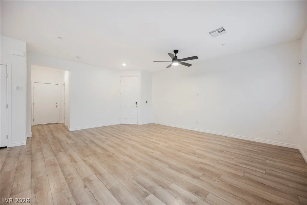 275 Callen Falls, Henderson, NV 89011