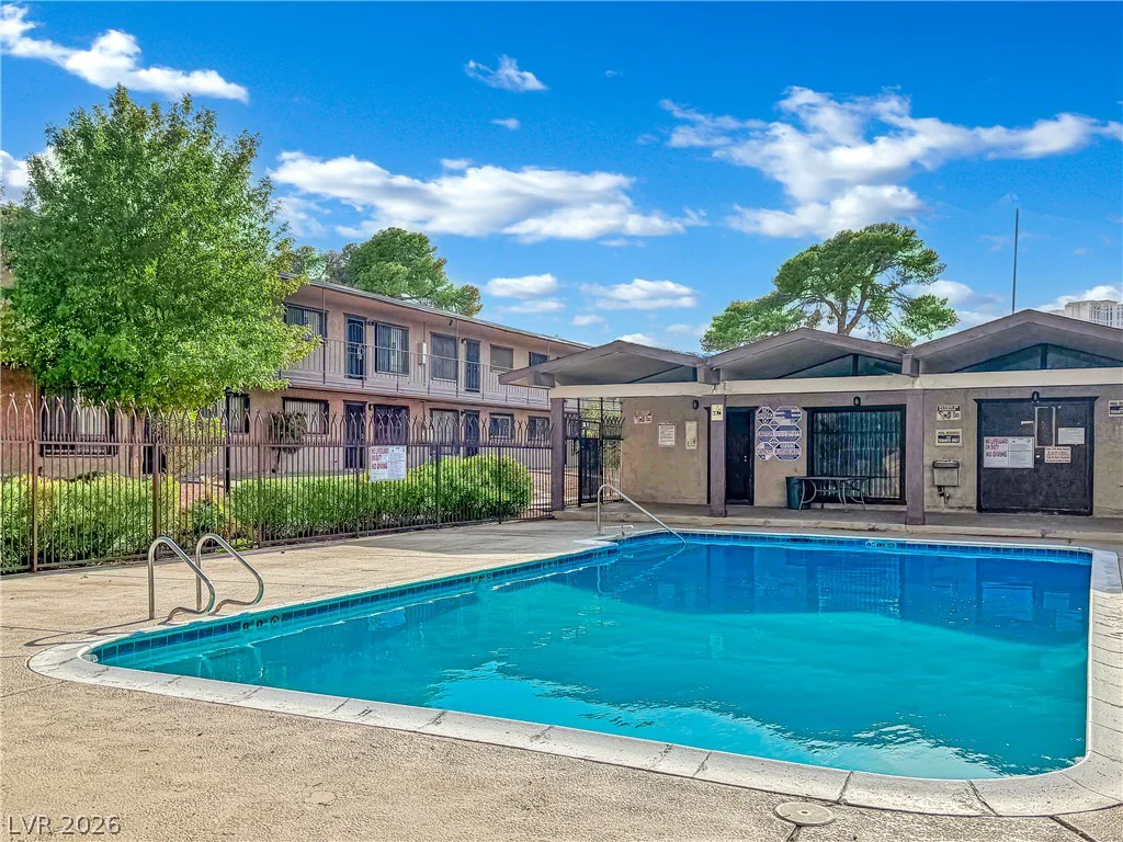 625 Royal Crest, Las Vegas, NV 89169