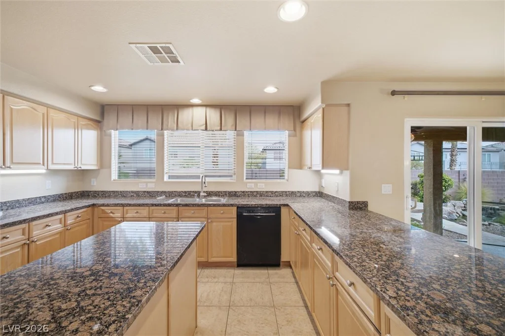 28 Glaring, Henderson, NV 89002