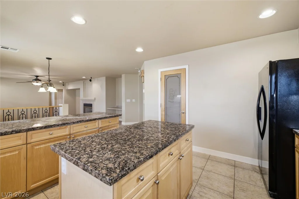28 Glaring, Henderson, NV 89002