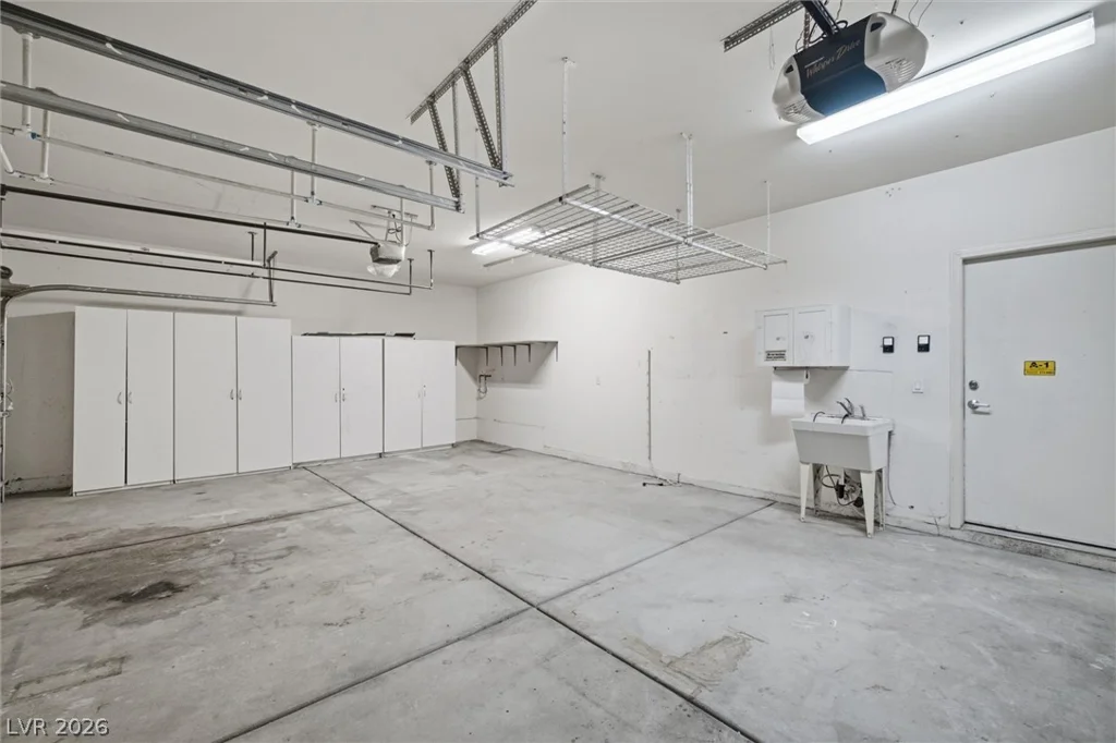 28 Glaring, Henderson, NV 89002